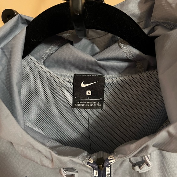 NWT Men’s Nike FC Hooded Track Jacket - Picture 4 of 8